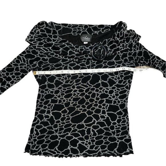 ARTEX COLLECTION Off Shoulder Top Size Small Very Stretchy Big Buckle Detail - Picture 6 of 10